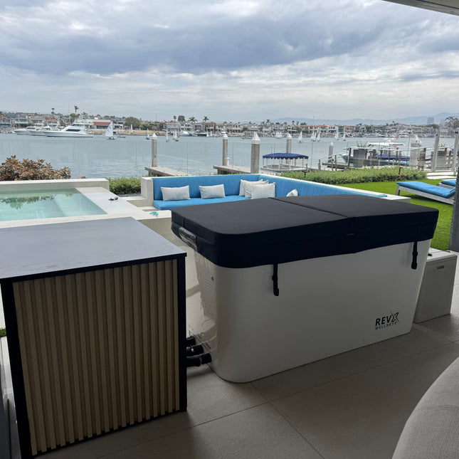 RevX Acrylic X Tub Cold Plunge + LUX High Performance Chiller and Filtration System